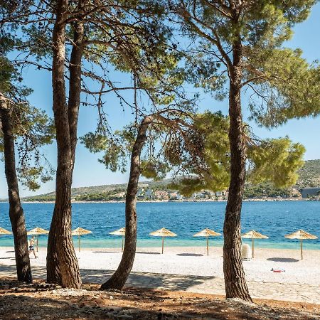 Hotel Zora Pavilions Primošten Buitenkant foto